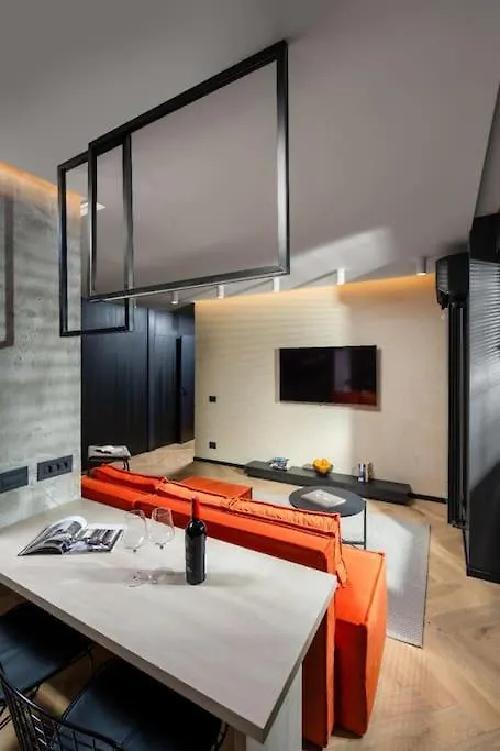 Amber - Central Luxury Apartment By Selestate Bucharest