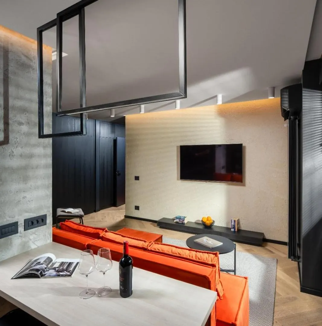 Amber - Central Luxury Apartment By Selestate Bucharest