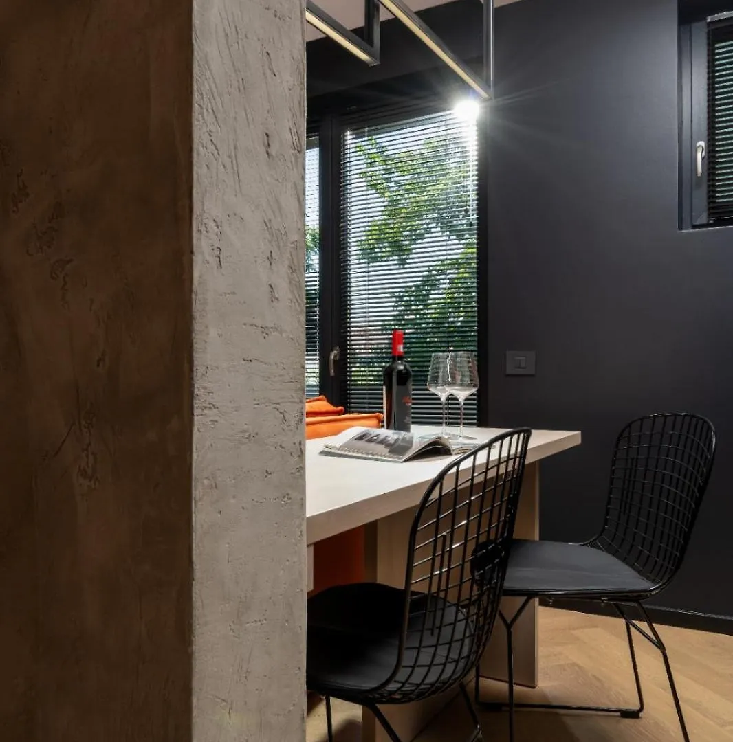 Amber - Central Luxury Apartment By Selestate Bucharest 0*,